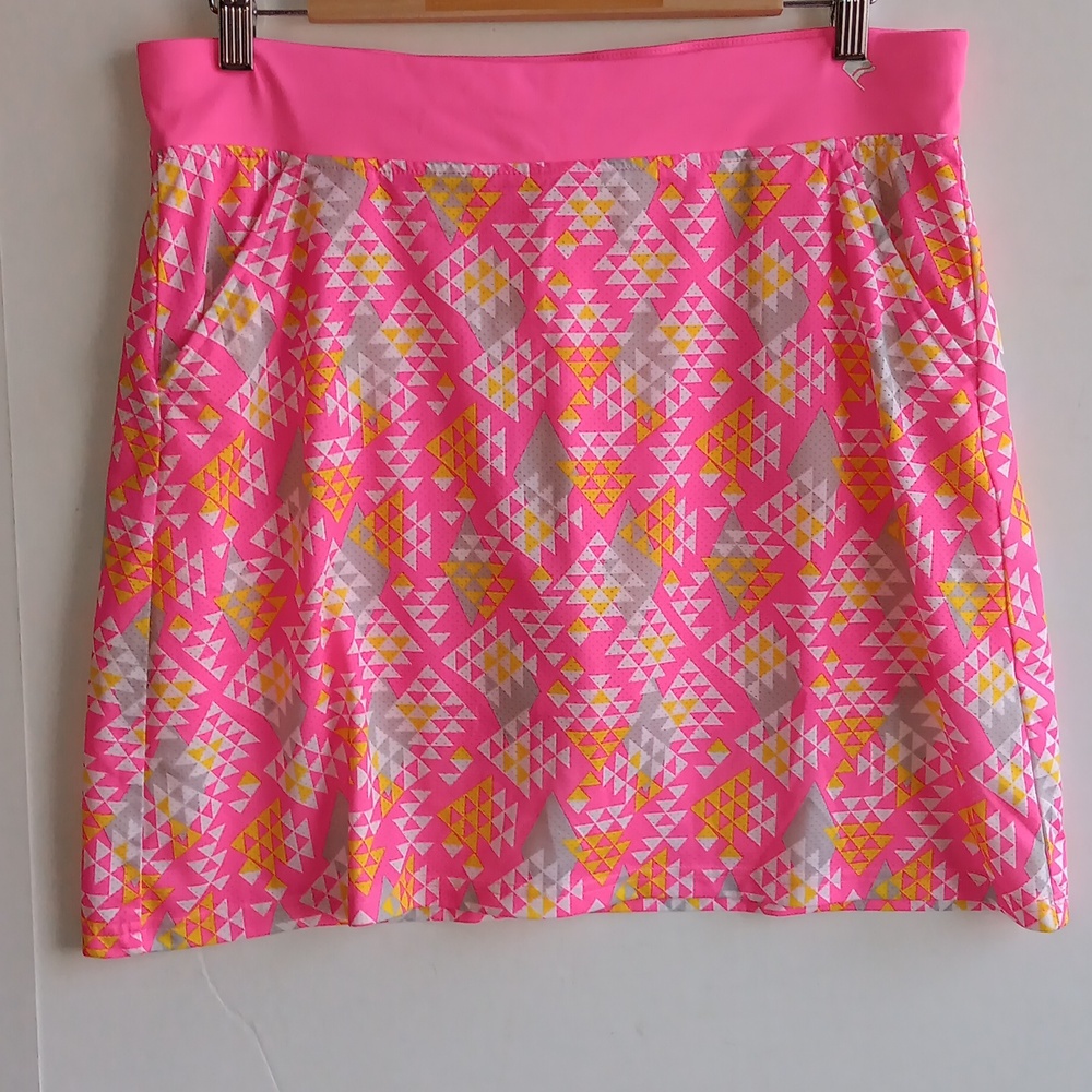 PINK GEOMETRIC PATTERNED WOMEN'S GOLF SKORT